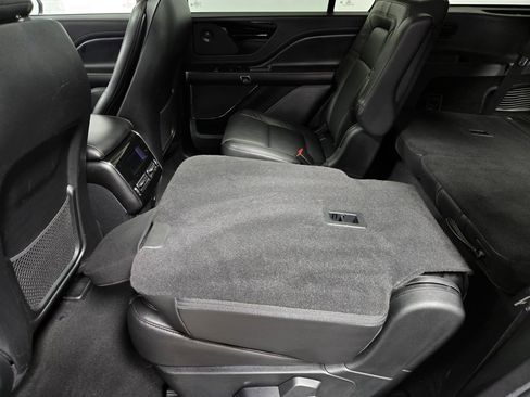 Used 2022 Lincoln Aviator Reserve w/ Equipment Group 201A image 41