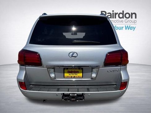 Used 2011 Lexus LX 570 4WD w/ Luxury Pkg image 6