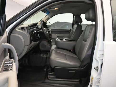 Used 2013 Chevrolet Silverado 3500 W/T image 11