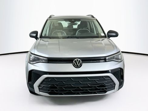 Used 2025 Volkswagen Taos S FWD image 2