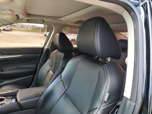 Used 2020 Nissan Maxima 3.5 SL w/ Floor Mat Group FWD image 17