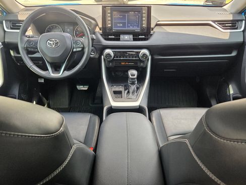 Used 2021 Toyota RAV4 XLE Premium FWD image 15