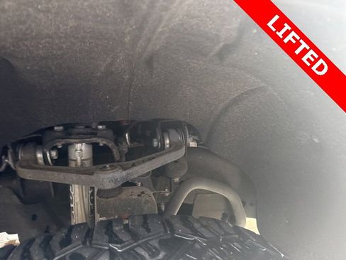 Used 2024 GMC Sierra 3500 Denali Ultimate image 2