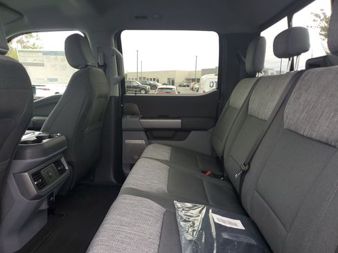 New 2026 Ford F250 XLT w/ XLT Premium Package image 9