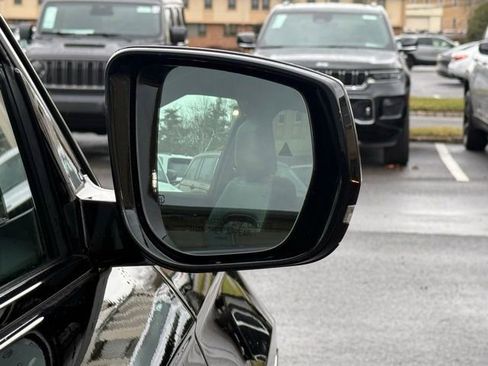 New 2026 Jeep Grand Cherokee Limited image 13