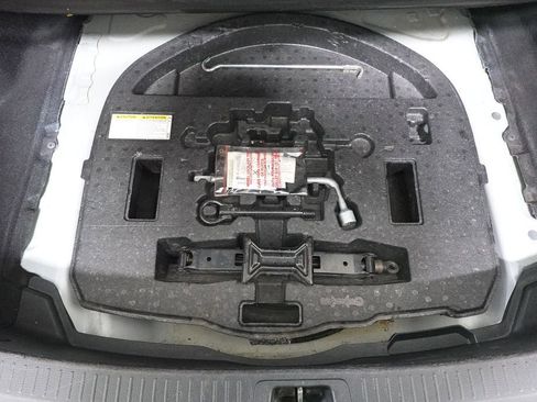 Used 2020 Toyota Corolla LE image 25