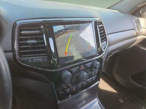 Used 2021 Jeep Grand Cherokee Freedom Edition image 17