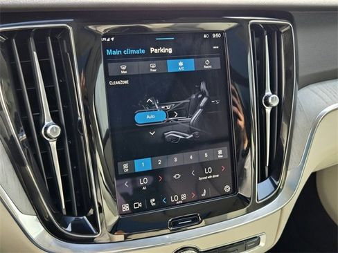 Certified 2025 Volvo V60 B5 Cross Country Plus image 17