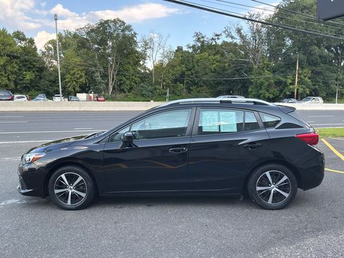 Used 2022 Subaru Impreza 2.0i Premium AWD/4WD image 23