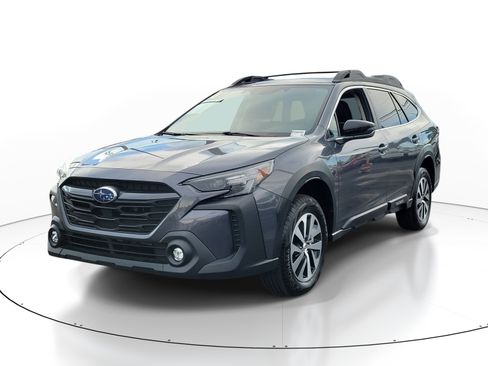 Used 2024 Subaru Outback Premium AWD/4WD image 3
