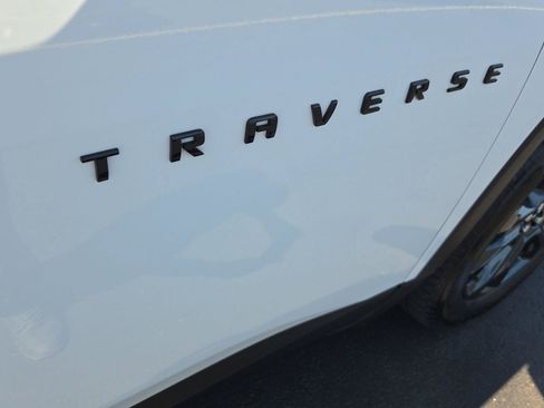 Used 2021 Chevrolet Traverse RS AWD/4WD image 4