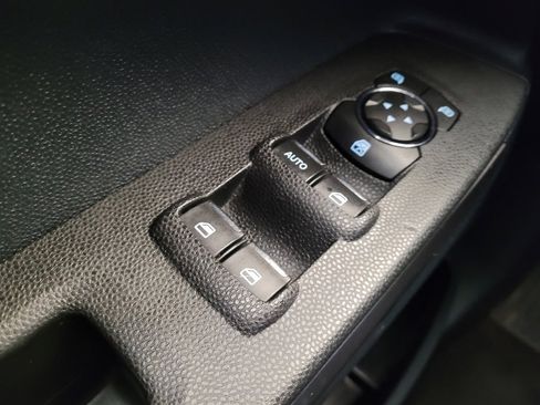 Used 2018 Ford EcoSport SE image 27