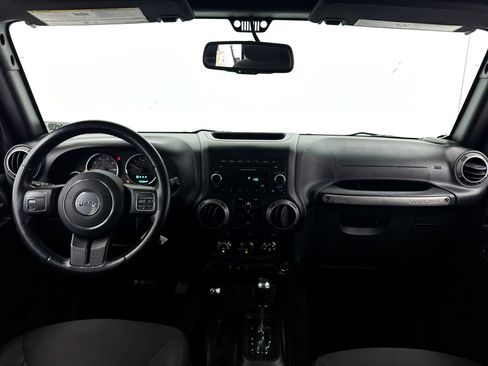 Used 2018 Jeep Wrangler Unlimited Sport S AWD/4WD image 14