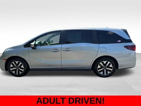Used 2025 Honda Odyssey EX-L image 3
