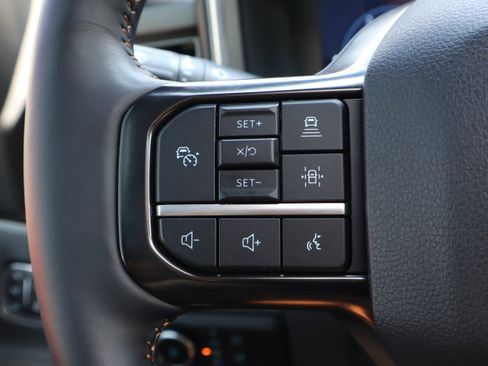 Used 2024 Ford F450 Platinum image 19