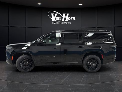 New 2026 Jeep Grand Wagoneer Limited AWD/4WD image 4