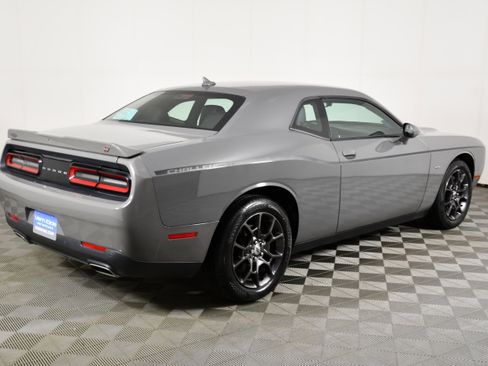 Used 2018 Dodge Challenger GT image 6
