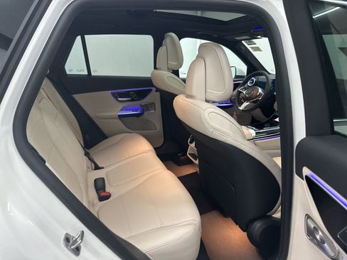 Used 2026 Mercedes-Benz GLC 300 image 25