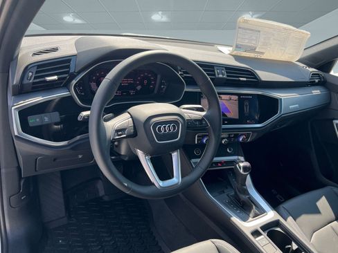 New 2025 Audi Q3 2.0T Premium image 4