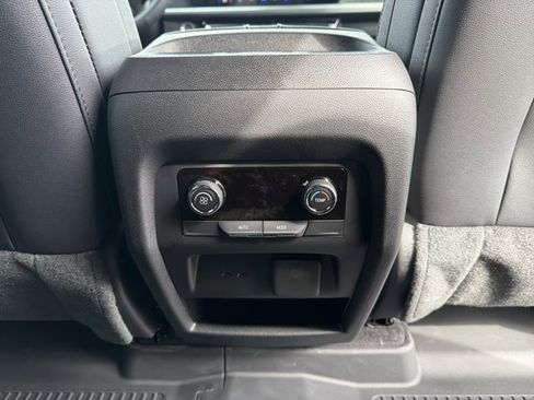 New 2026 Chevrolet Traverse LT AWD/4WD image 32