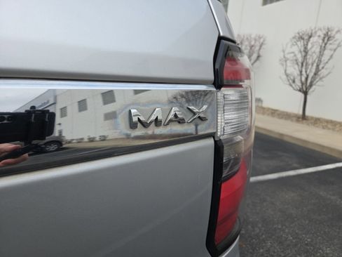 Used 2019 Ford Expedition Max Limited image 12