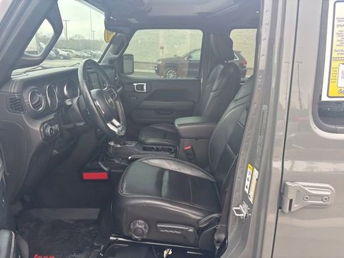 Used 2019 Jeep Wrangler Unlimited Sahara w/ Dual Top Group image 20