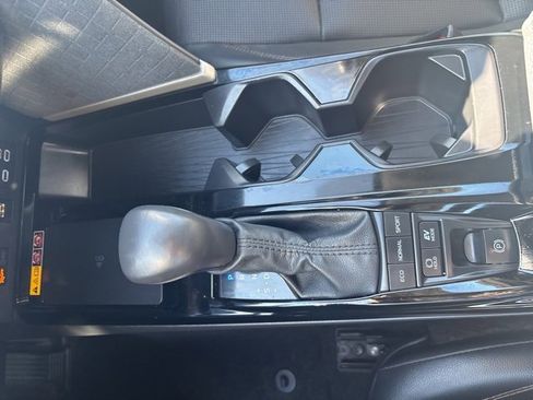 Used 2025 Toyota Camry XLE image 15