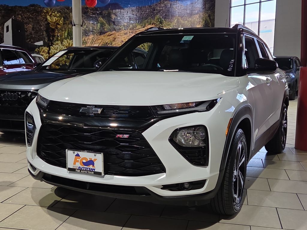 Used 2023 Chevrolet TrailBlazer RS AWD/4WD image 1
