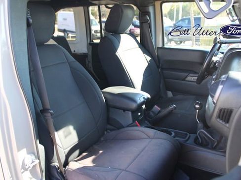 Used 2017 Jeep Wrangler Unlimited Sport w/ Quick Order Package 23S image 11