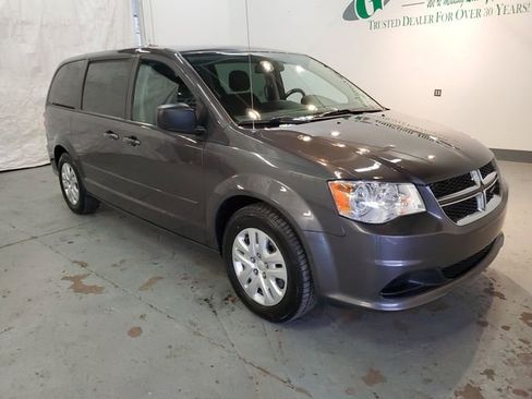 Used 2017 Dodge Grand Caravan SE w/ Power Window Group FWD image 8