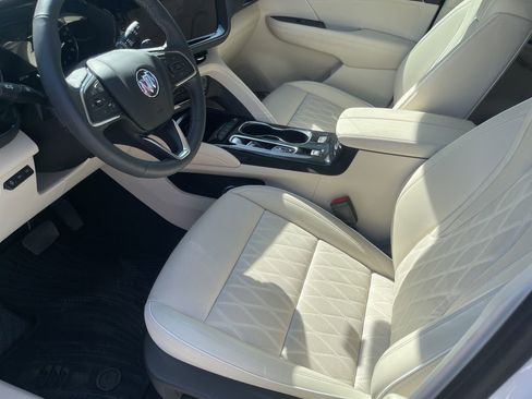 Used 2023 Buick Envision Avenir image 8