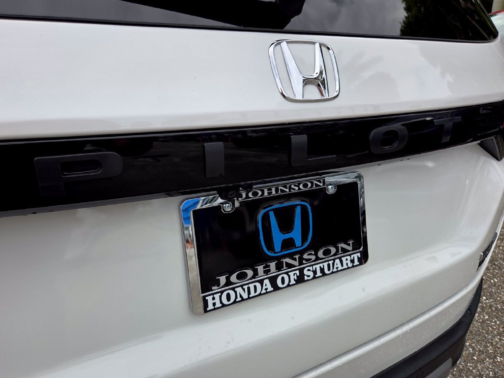 Certified 2024 Honda Pilot Touring image 15