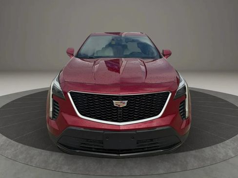 Used 2019 Cadillac XT4 Sport w/ Driver Assist Package FWD image 2