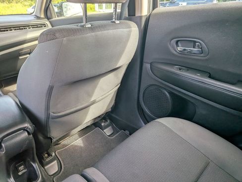 Used 2019 Honda HR-V LX image 35
