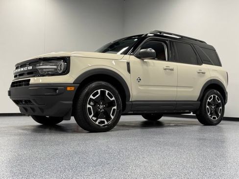 Used 2024 Ford Bronco Sport Outer Banks AWD/4WD image 5