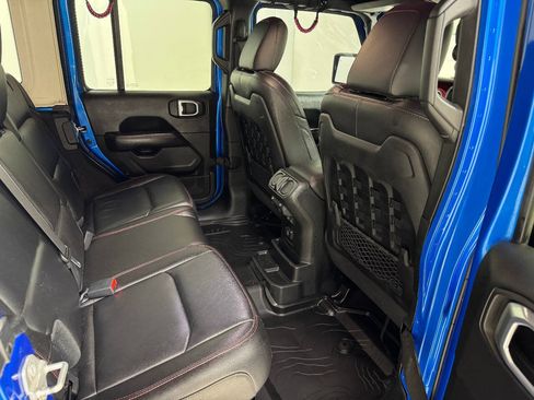 Used 2021 Jeep Wrangler Unlimited Rubicon AWD/4WD image 34