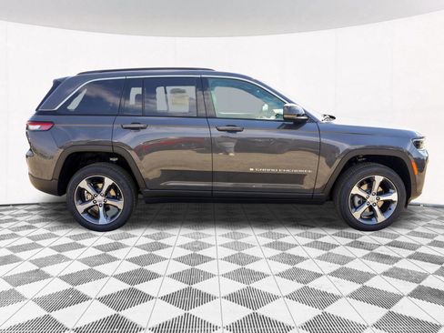 New 2026 Jeep Grand Cherokee Limited image 12