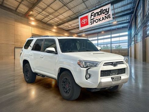 Used 2022 Toyota 4Runner TRD Off-Road Premium w/ TRD Black Wheel Package (TMS) AWD/4WD image 3