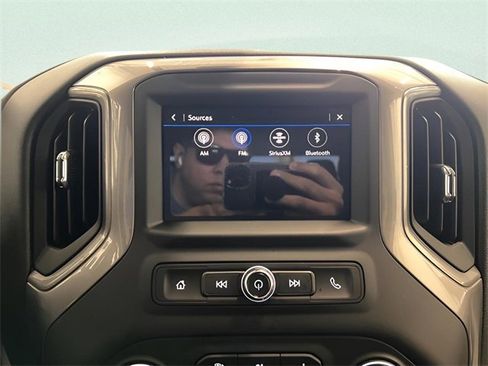 Used 2026 Chevrolet Silverado 2500 Custom w/ Custom Value Package image 22