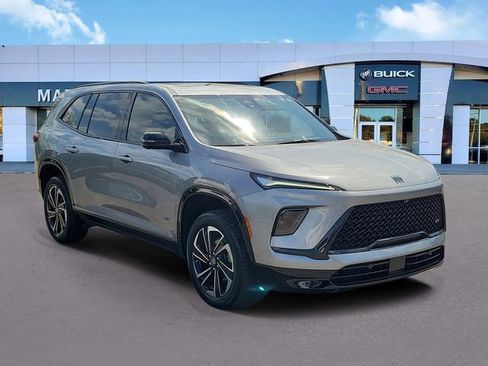 Used 2025 Buick Enclave Sport Touring w/ Power Package image 3