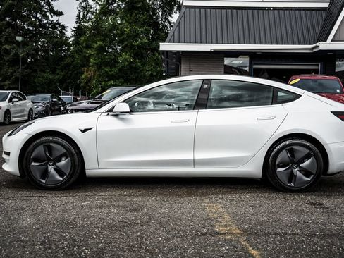 Used 2020 Tesla Model 3 Standard Range Plus RWD image 20