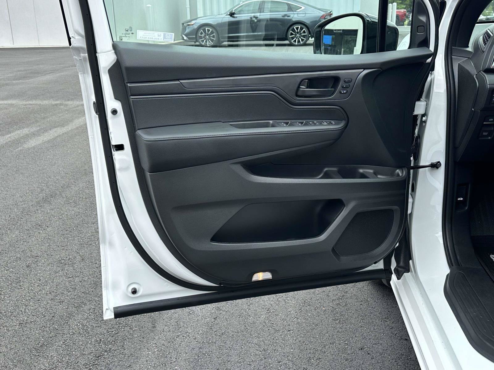 New 2026 Honda Odyssey Sport-L image 5