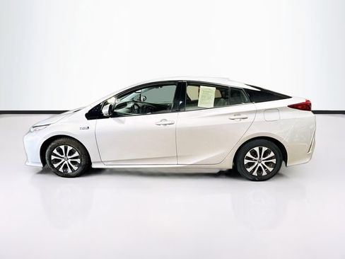 Used 2020 Toyota Prius Prime Limited image 4