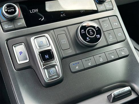 Used 2025 Hyundai Palisade Calligraphy AWD/4WD image 12