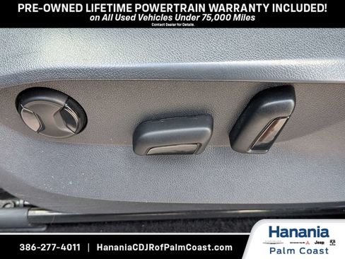 Used 2022 Volkswagen Tiguan SE FWD image 18