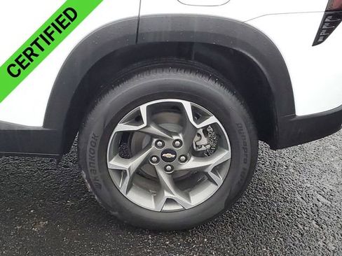 Certified 2025 Chevrolet Trax LT w/ Driver Confidence Package image 31