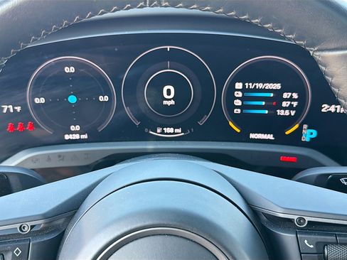 Used 2022 Porsche Taycan Turbo S image 38