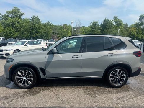 Used 2025 BMW X5 xDrive40i w/ Parking Assistance Package AWD/4WD image 2