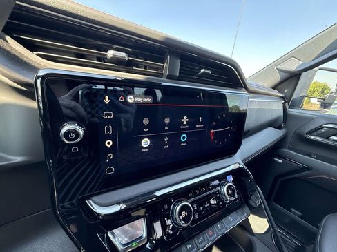 Certified 2024 GMC Sierra 2500 AT4 w/ AT4 Premium Plus Package AWD/4WD image 19