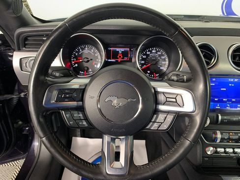 Used 2022 Ford Mustang GT RWD image 21